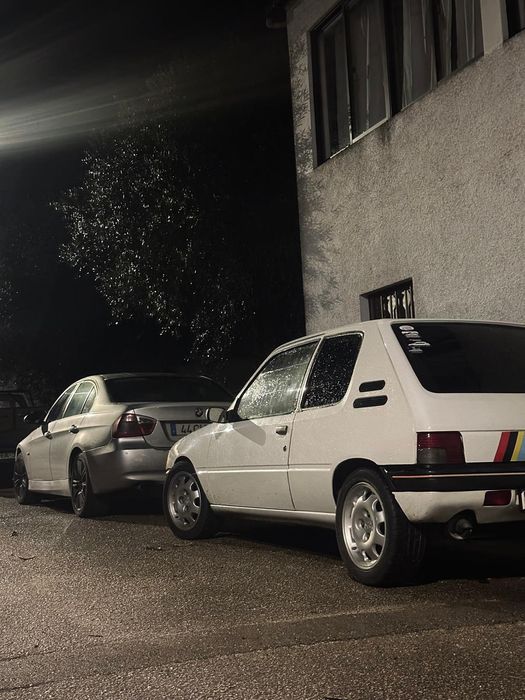 Peugeot 205 com turbo