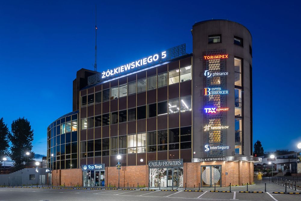 Wynajem miejsca pod przyczepę gastronomiczną Żółkiewskiego 5