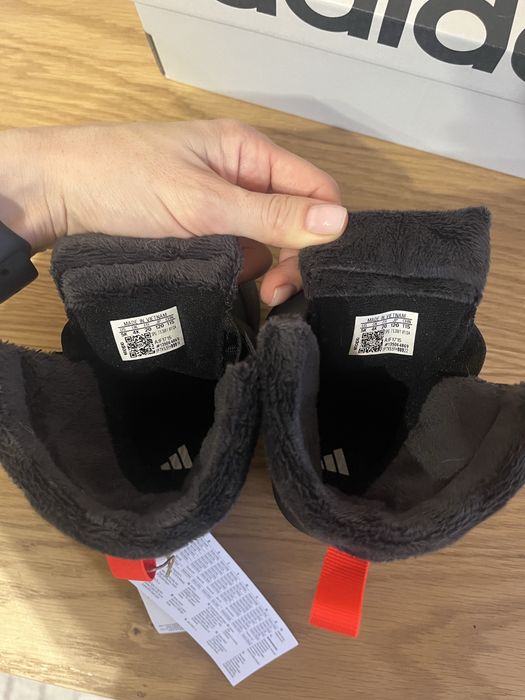 Адідас зимові чоботи ботинки сапожки 20 розмір