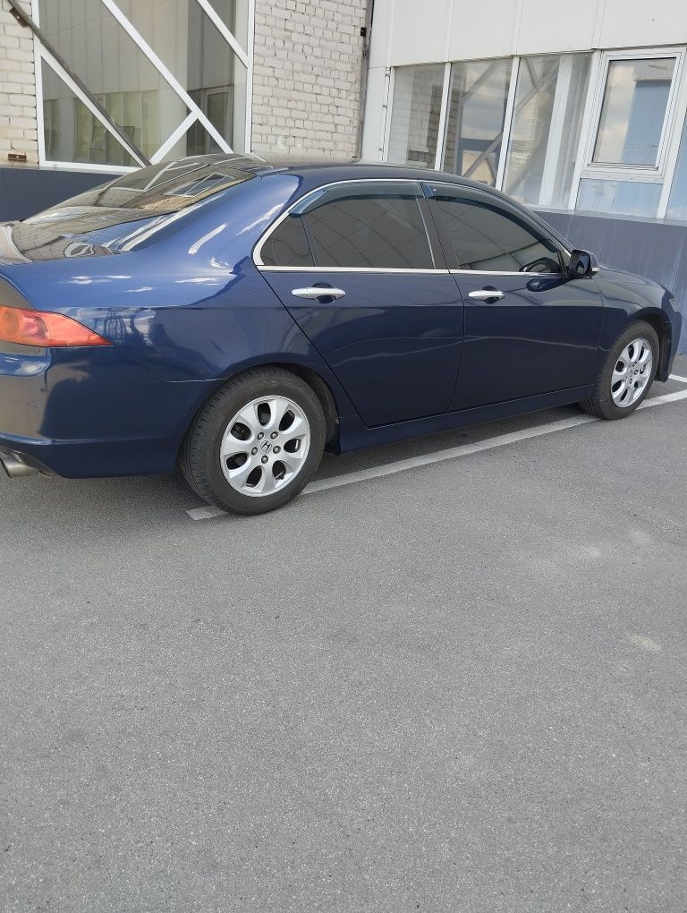 HONDA accord 7 (2006)