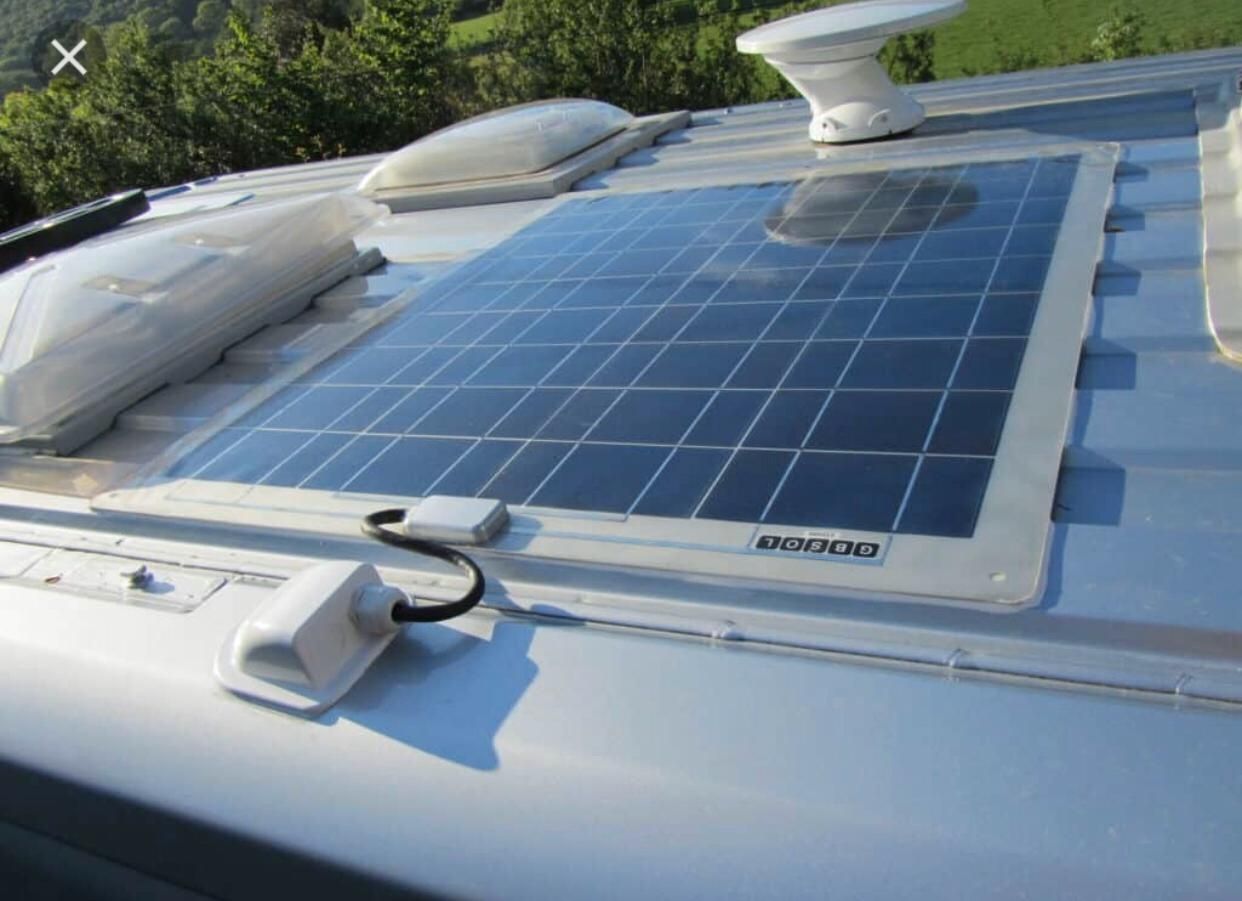 Naprawa Serwis Kamperow Przyczep Kempingowych Montaż Solarów off-grid