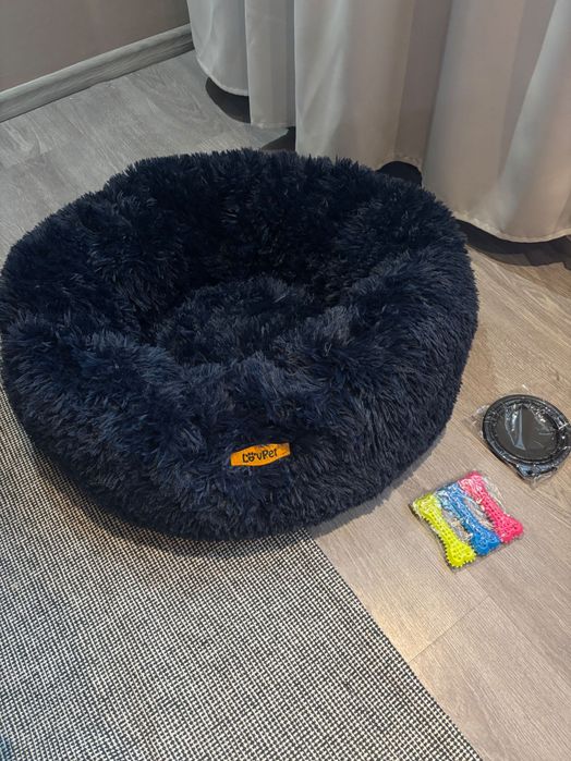 16. LOVPET legowisko dla psa granatowe puchate 60 cmx 60 cm mięciutkie