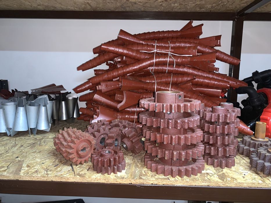 сеялка,сівалка запчастини тракторні кінні насінепроводи,семяпровод