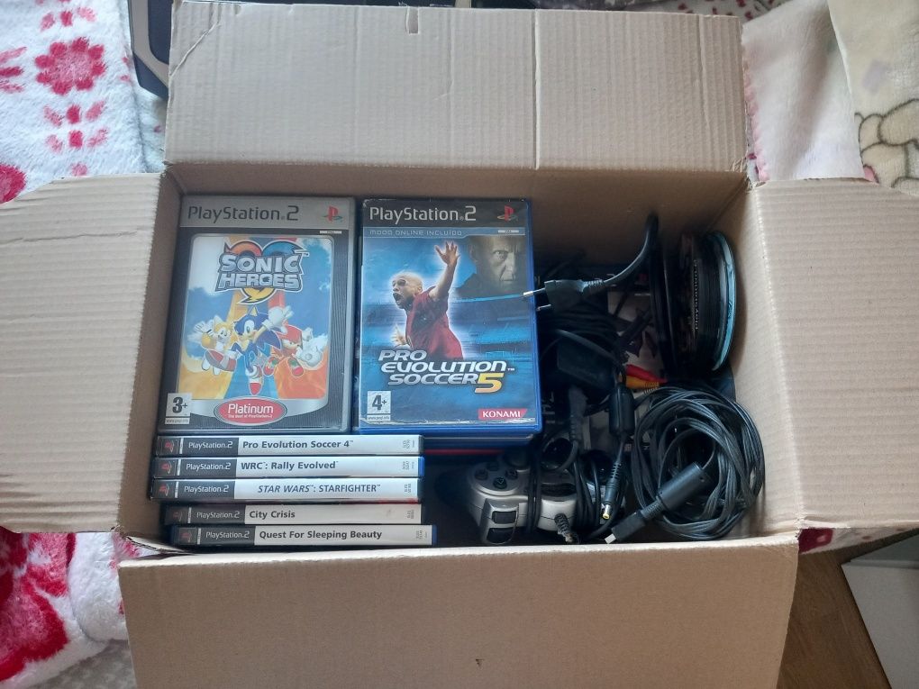 PLAYSTATION 2 + Acessórios