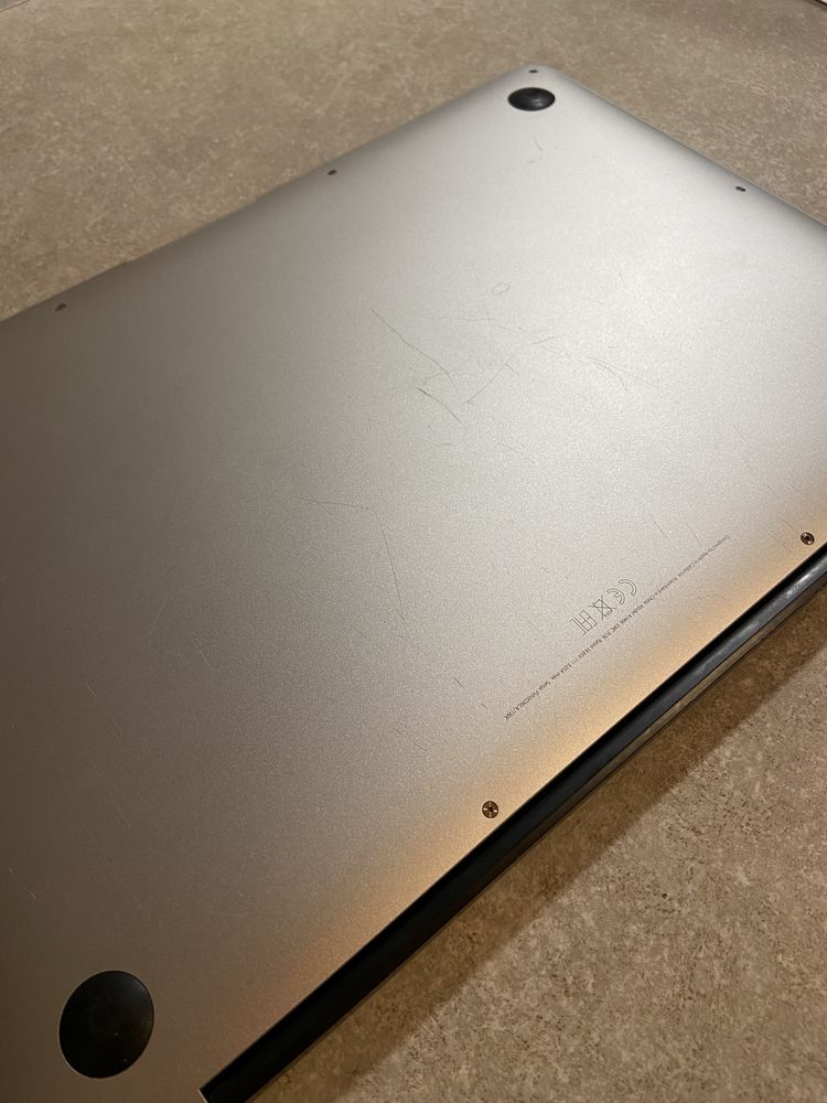 продам Macbook air 13 2017