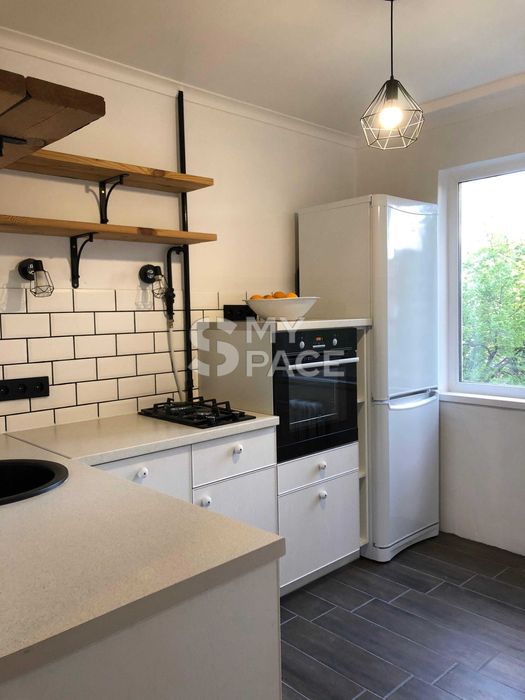 Вернадського, 2к, 50м.кв., Академ, Житомирська, Святошин