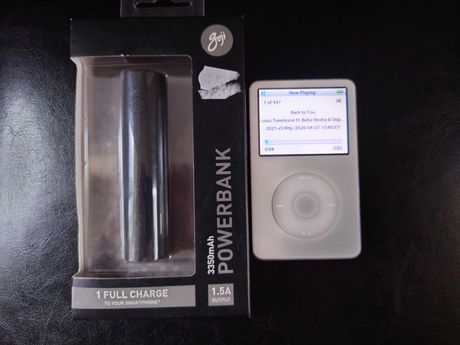 iPod 30 GB biały