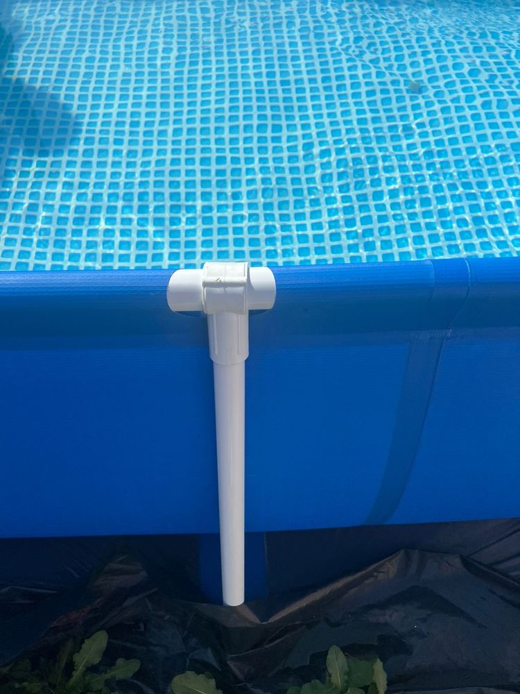 Conjunto com piscina, bomba de cartucho e cobertura