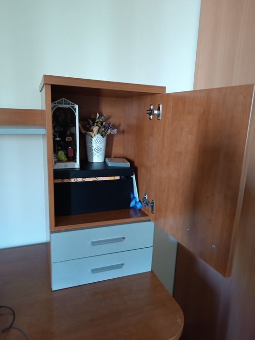 Secretaria de ótima qualidade como Nova!