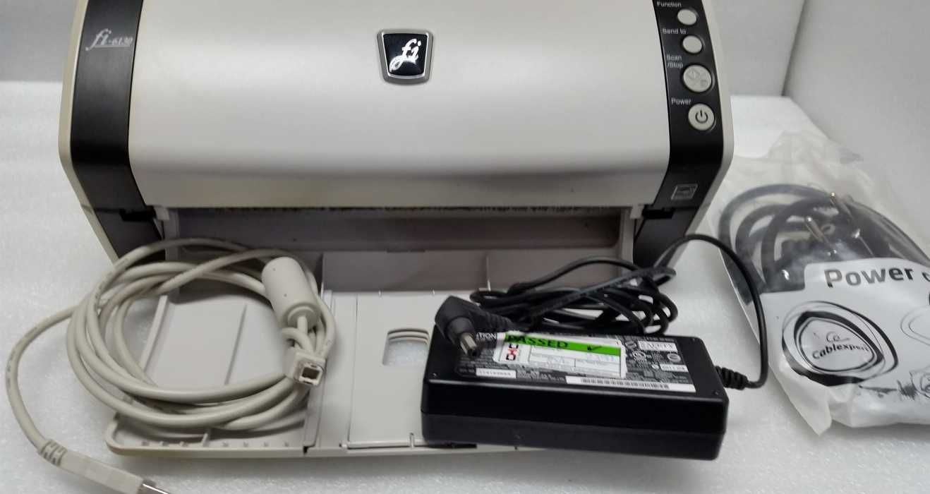 Scanner Fujitsu FI-6130