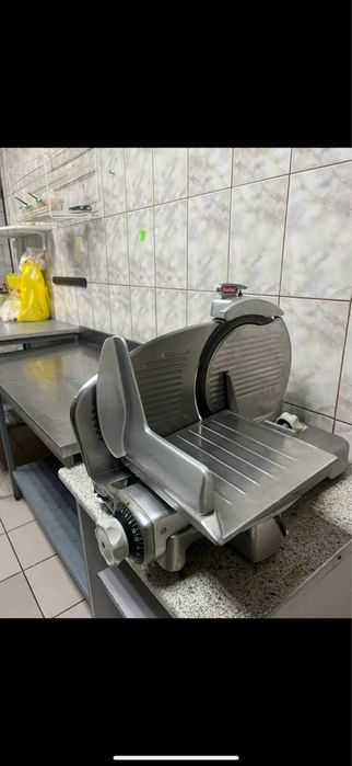 Слайсер     100€