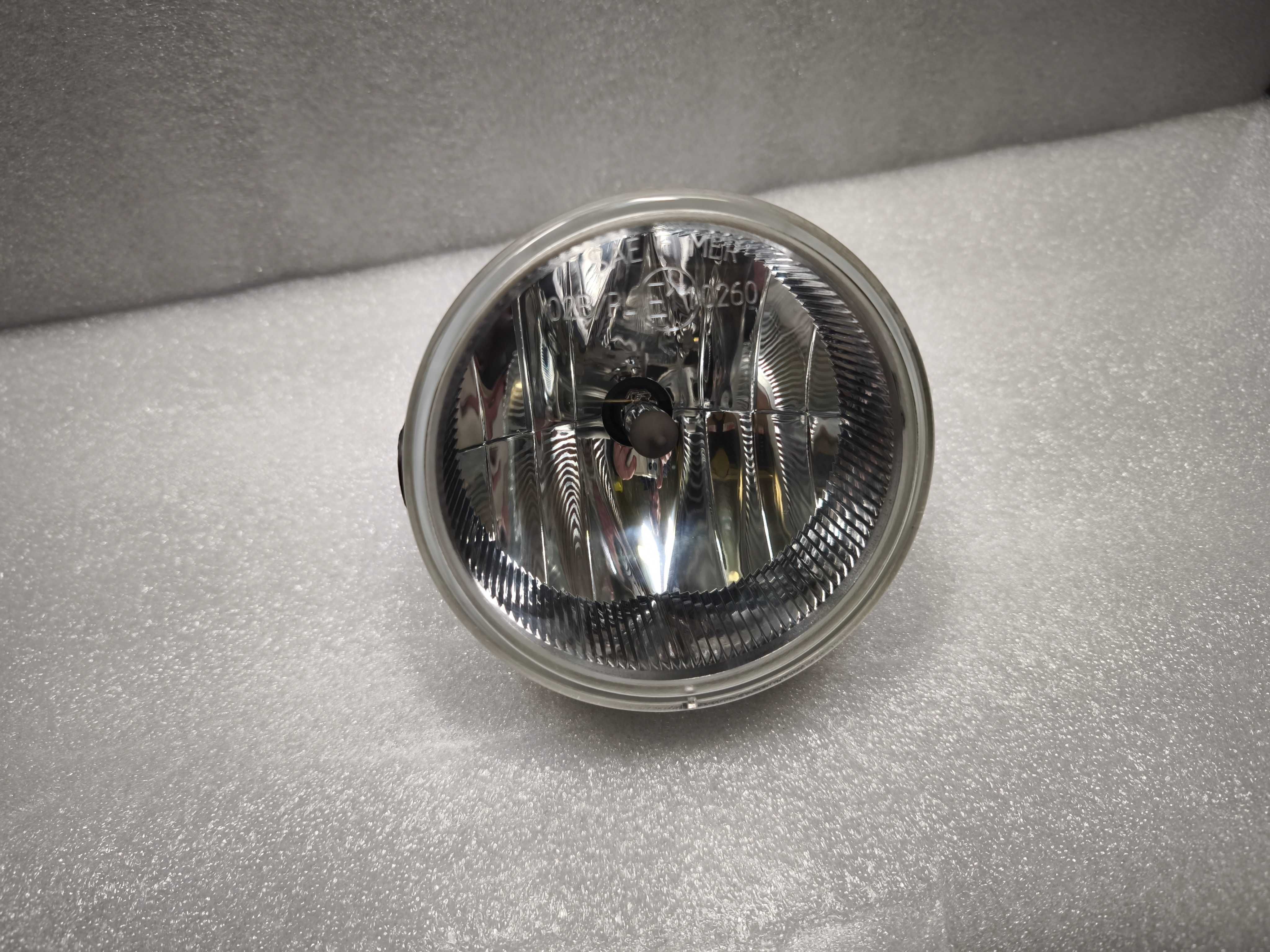 Lampa przeciwmgielna halogen prawy lewy Jeep Grand Cherokee WJ -04 NOW