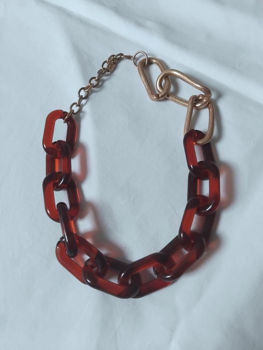 Colar com elos grandes em castanho e dourado da Parfois