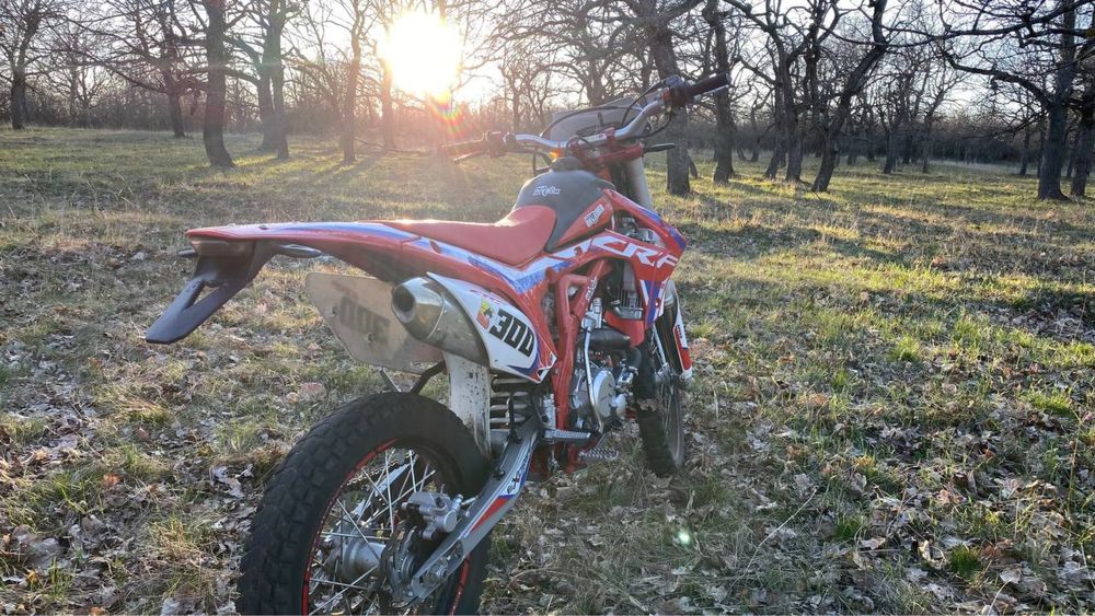Продам CRF300