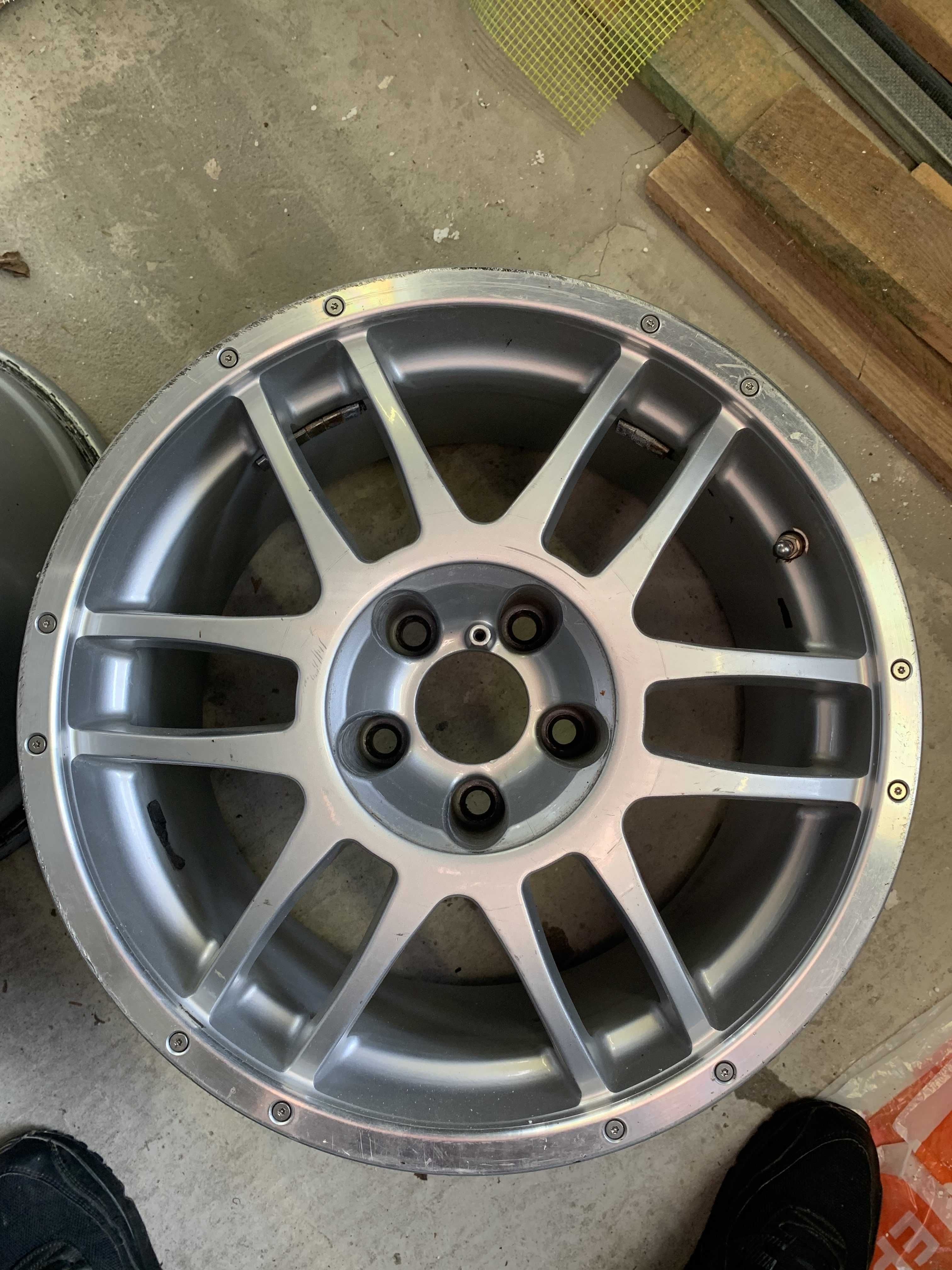 Felgi aluminiowe OZ Racing F1 plus 5x120 17"