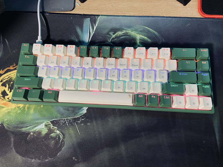 Продам мехінчну клавіатуру (проводна)