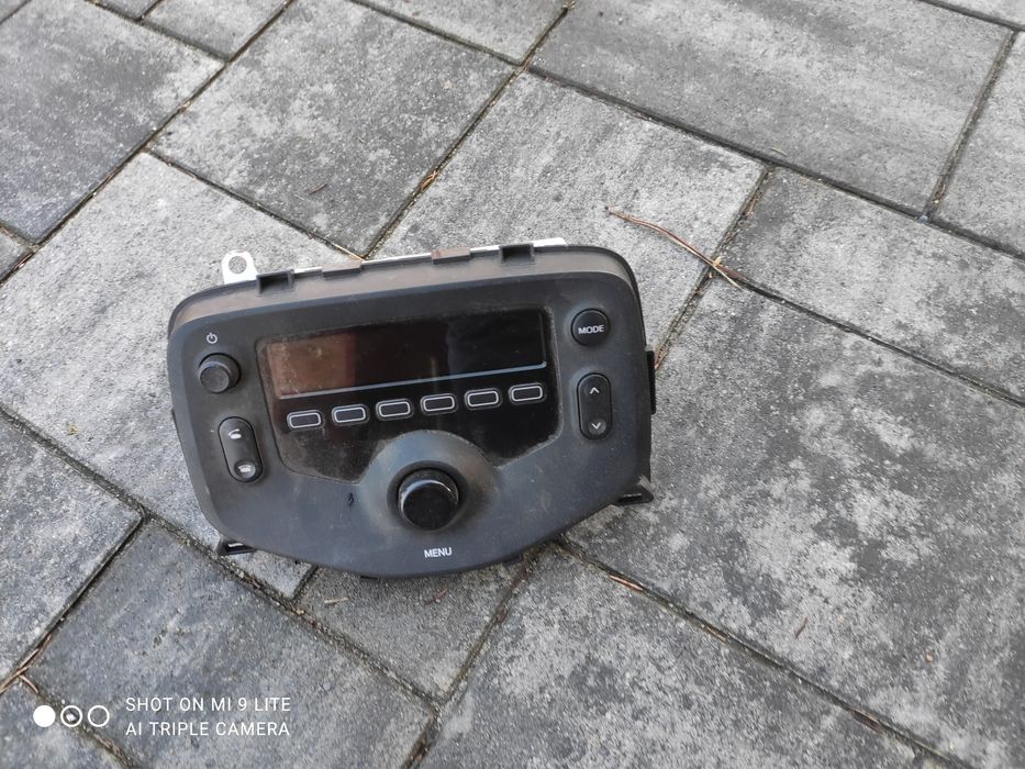 Radio Radioodtwarzacz Toyota Aygo II 2 C1 108