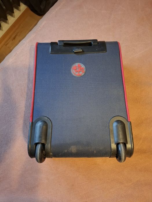 Walizka dziecięca Travelite wymiar kabinowy tanich linii lotniczych