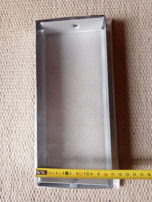 grelha para recuperador de calor ou lareira nova na embalagem