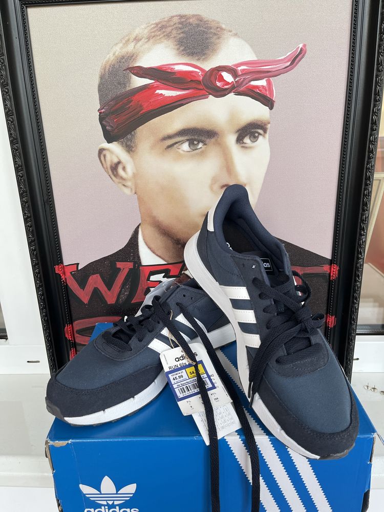 кросівки adidas run 60s.25,5 см