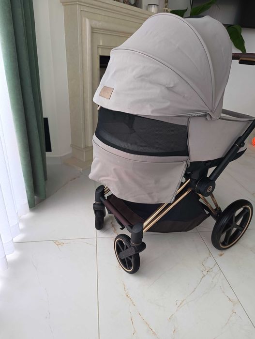 Wózek szary marki cybex 2.0 3 w 1