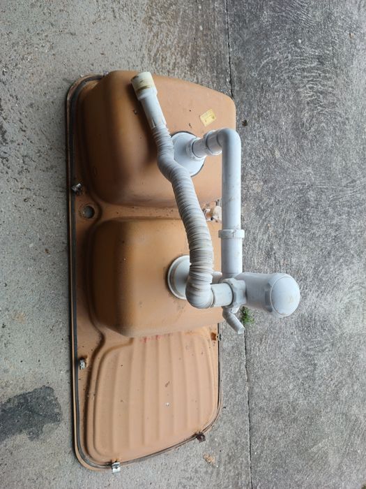 Lava loiça em fibra de 2 pias em bom estado