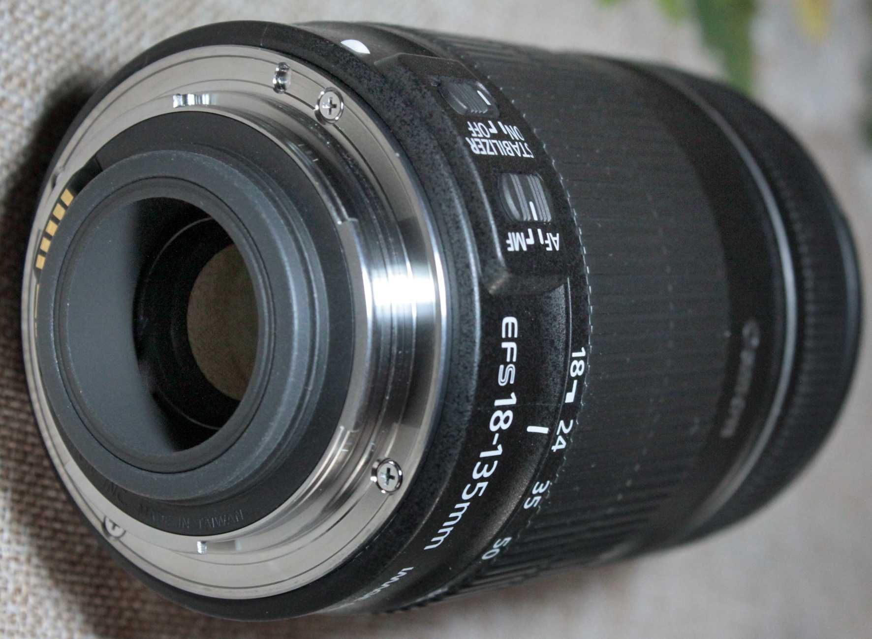 Canon EF-S 18-135 mm F/3.5-5.6 IS