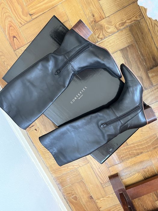 Botas pele pretas, tamanho 37