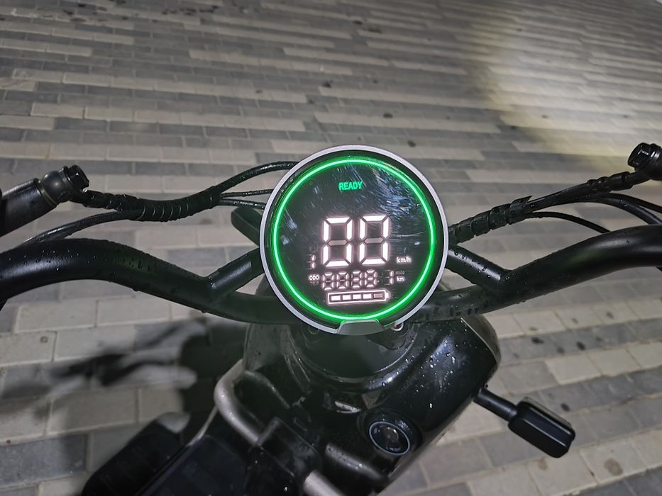 Продам електро скутер Crosser cr4 1200Вт 72v 20Ah