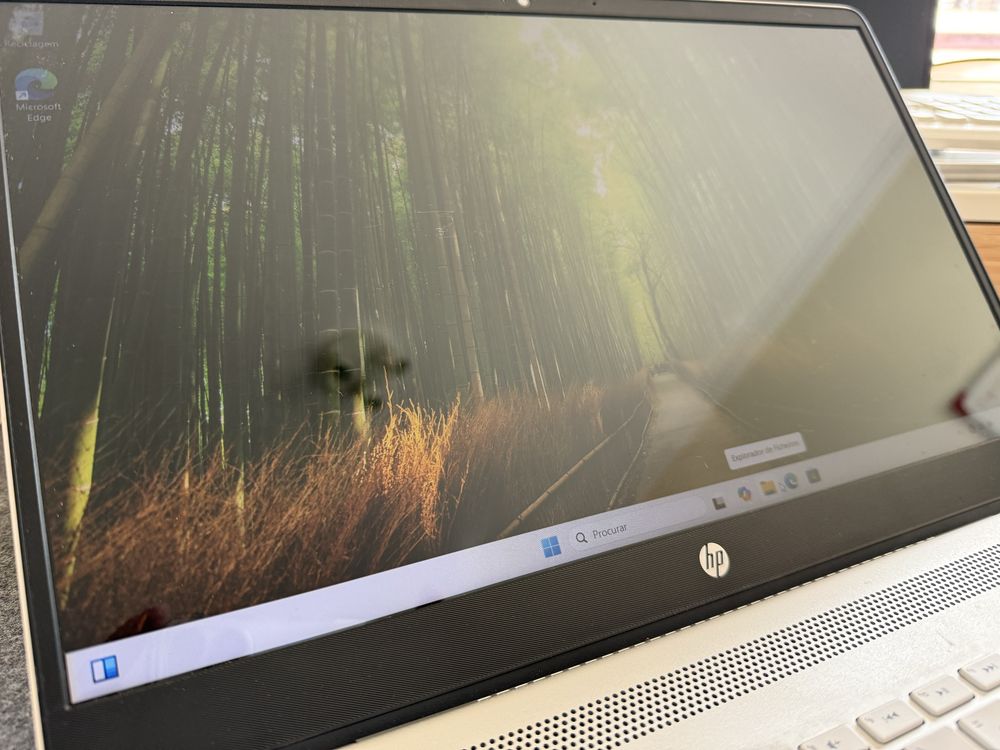 Portátil HP 15,6” – Intel i7, 12GB RAM, SSD, NVIDIA – Excelente estado