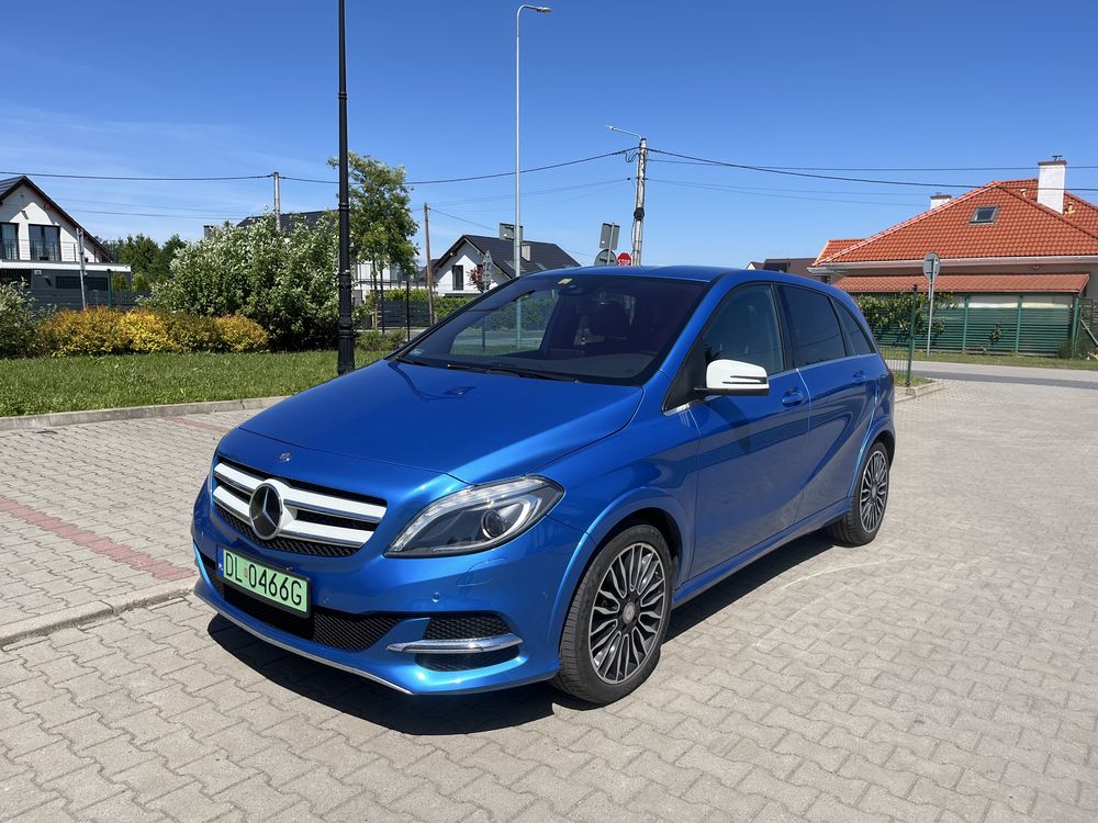 Mercedes B E-drive ELEKTRYCZNY - bezywpadkowy, kamera, skóry