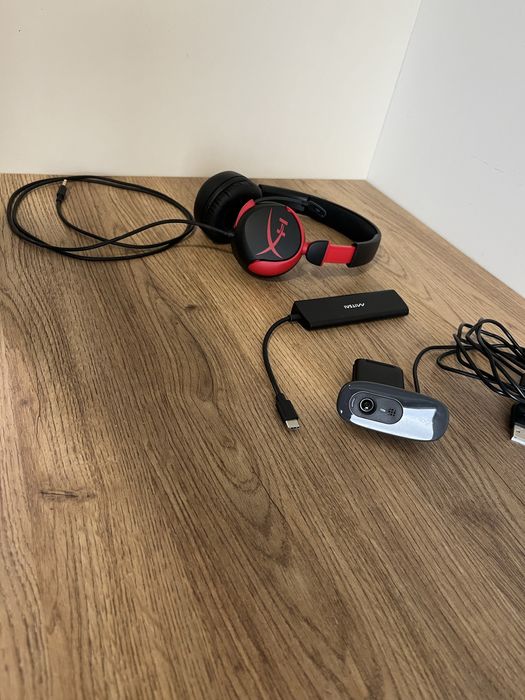 Auscultadores + Webcan + HUB