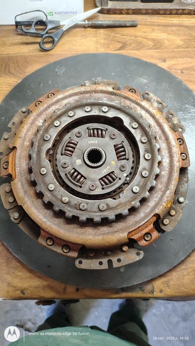 Маховик (демпфер) Skoda Octavia a5