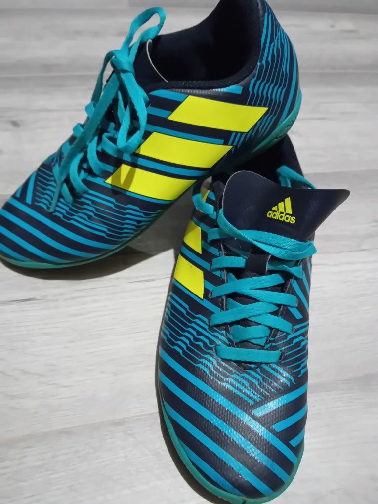 Adidas 35,5. Buty sportowe, chłopięce.