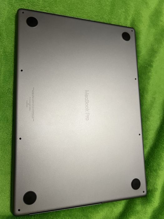 MacBook Pro 16, 2021 M1