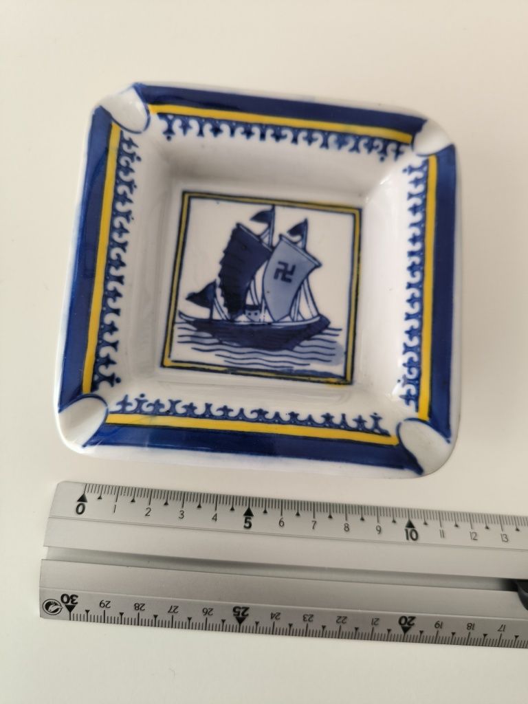 Cinzeiro porcelana