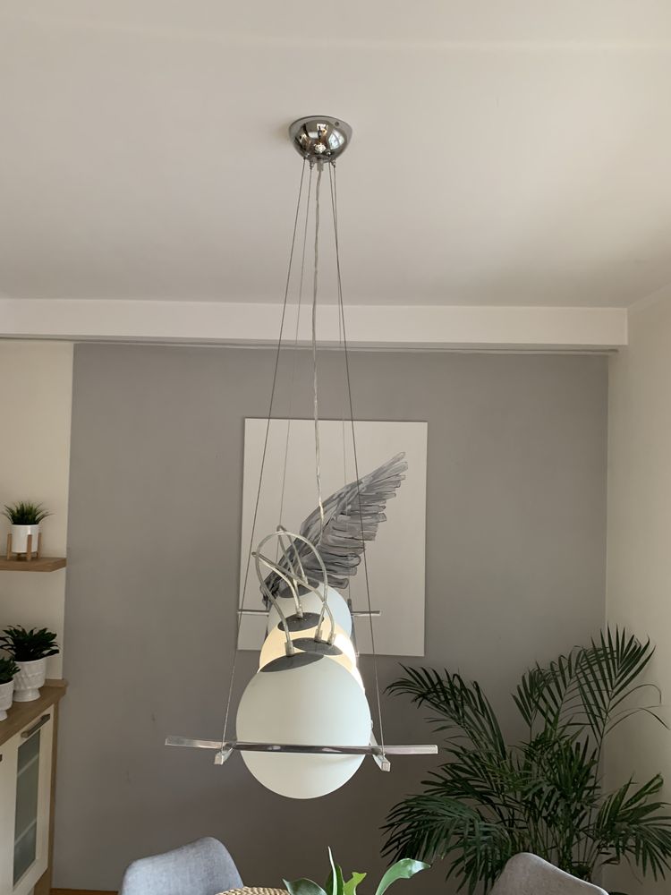 Lampa sufitowa kula nad stół kuchnia, jadalnia