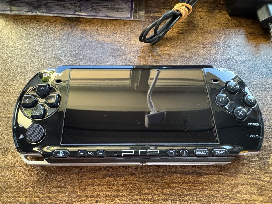 Sony PlayStation Portable PSP-3004 BOX dla kolekcjonera zestaw