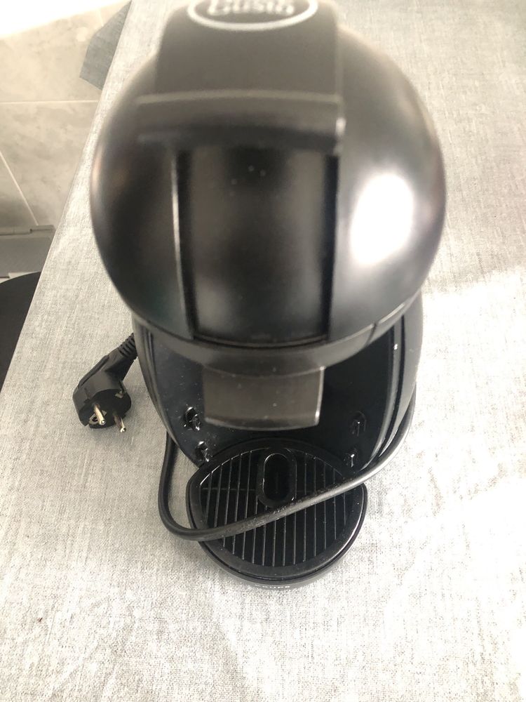 Vendo máquina de café Dolce Gusto