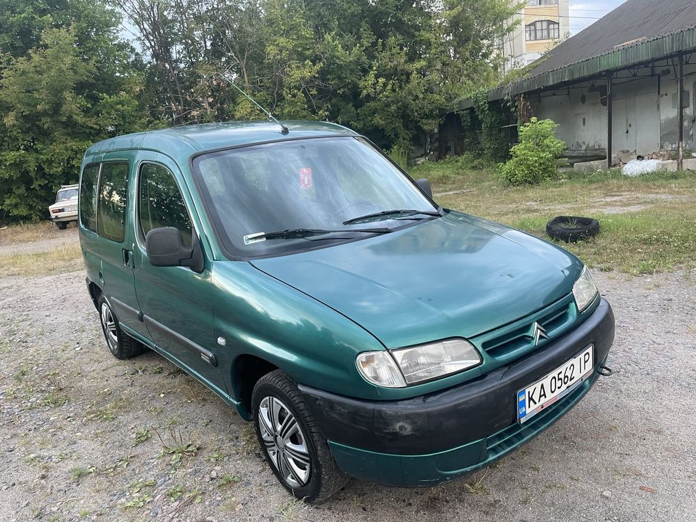 Продам Citroen Berlingo 2001г