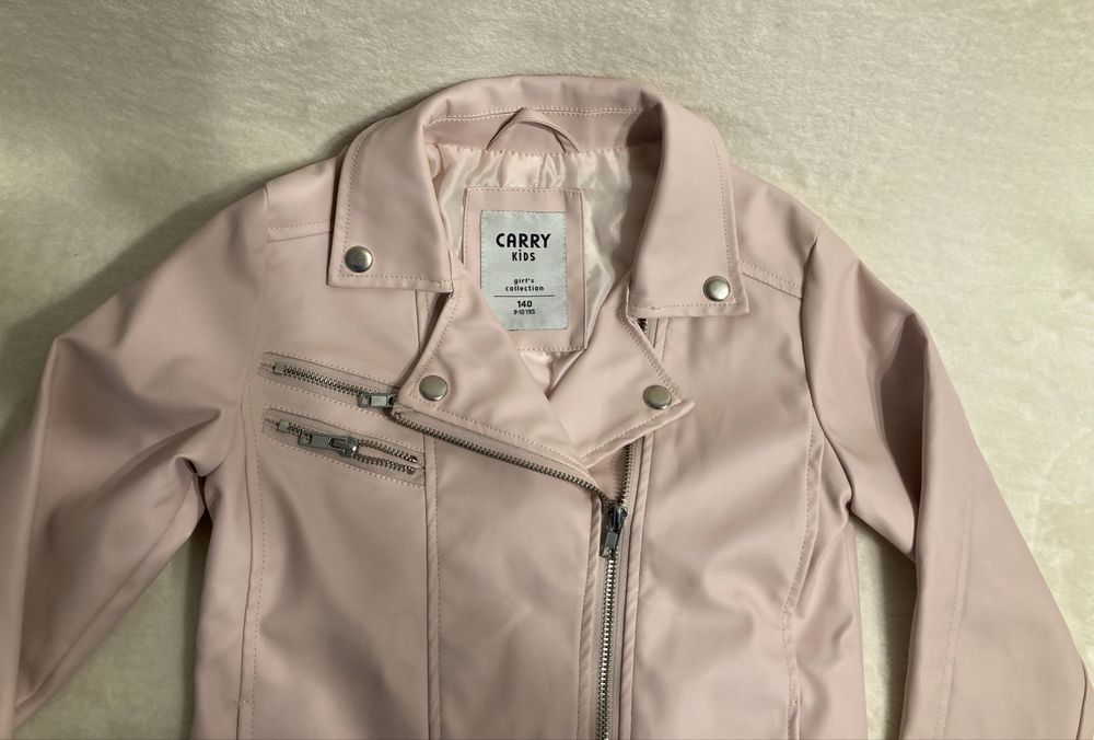 Dziecięca kurtka z imitacji skóry