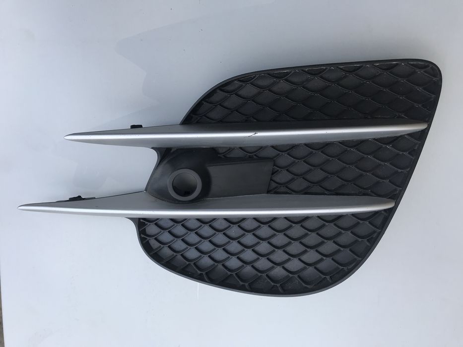 Решетка бампера Мерседес GLC X253; AMG style