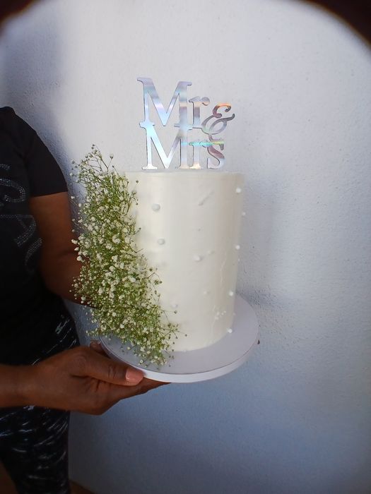 Bolos personalizados (Casamento, Aniversários, Batizados)| Doces e sal