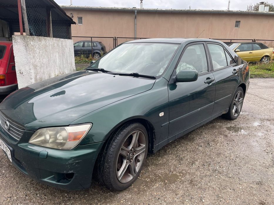 Lexus is200 LPG 2000 rok części czesci