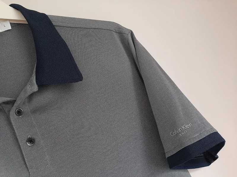 T-shirt Calvin Klein L