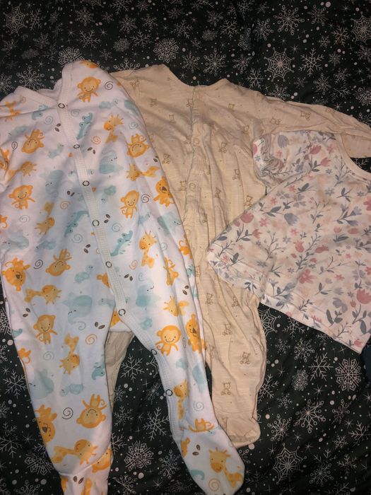 Дитячий одяг, більшість речей для дівчинки (є і нейтральні)