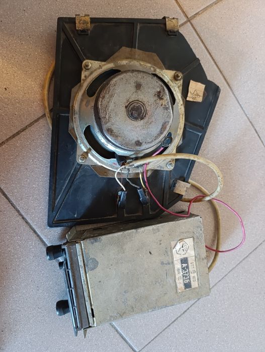 Приймач від Волги Газ-21 робочий та дінамік