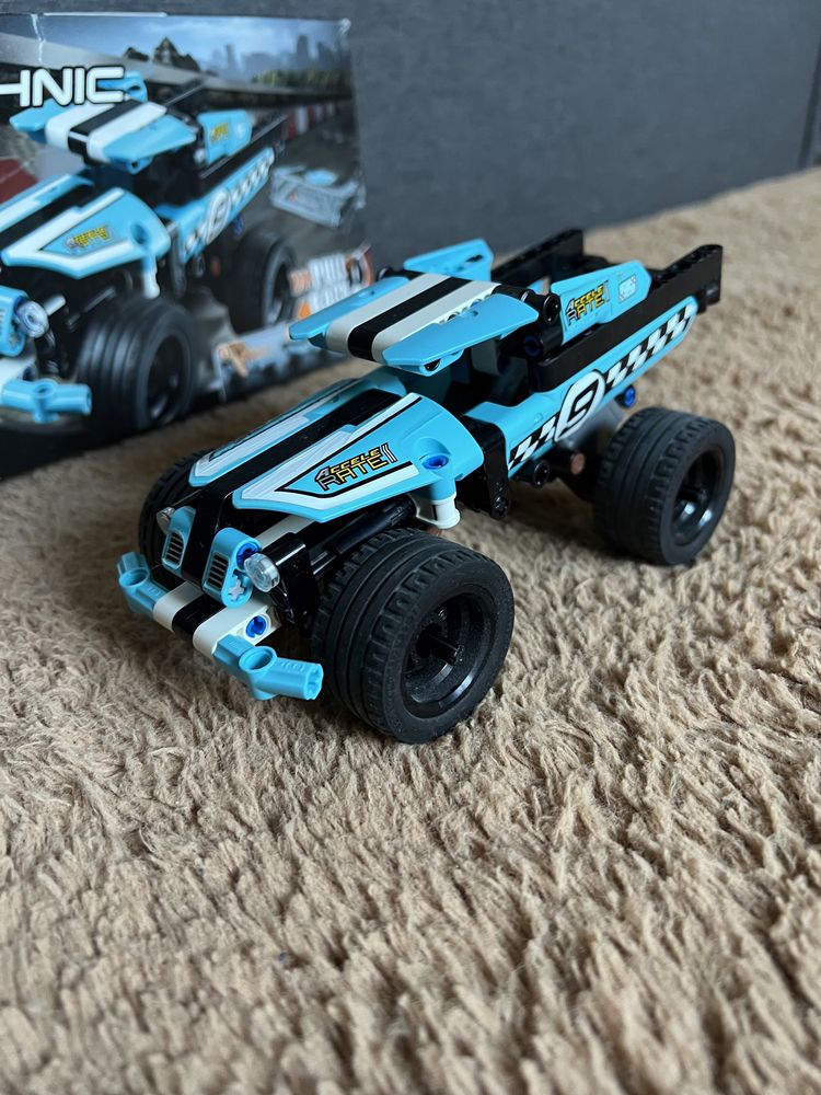 LEGO TECHNIC 42059 Stunt Truck