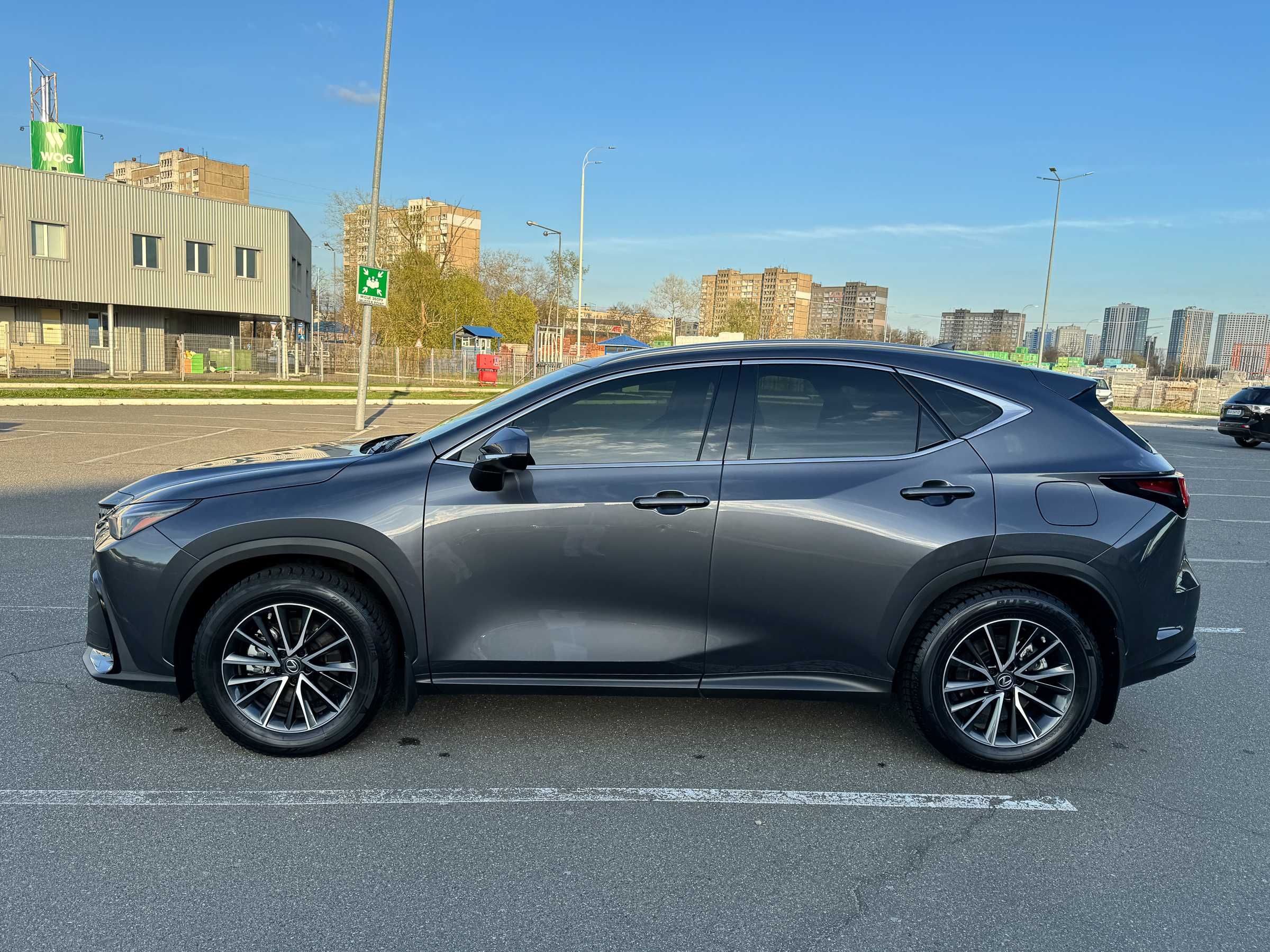 Lexus NX200 2023