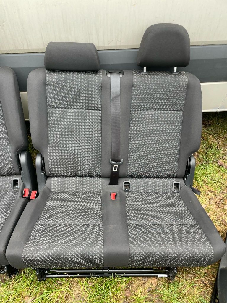 Komplet foteli VW caddy 4 15-20 Grzane boczki